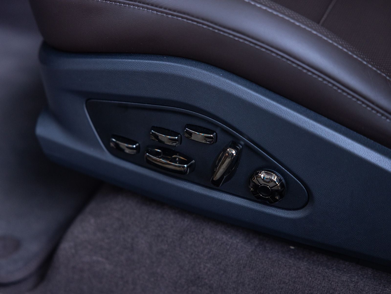 2026 Porsche Cayenne Cayenne Turbo Electric