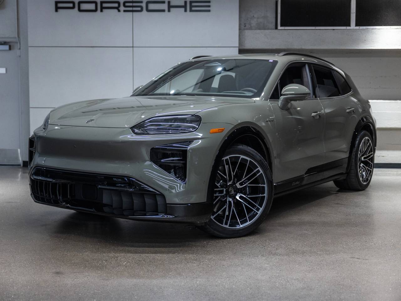 2026 Porsche Cayenne Cayenne Turbo Electric