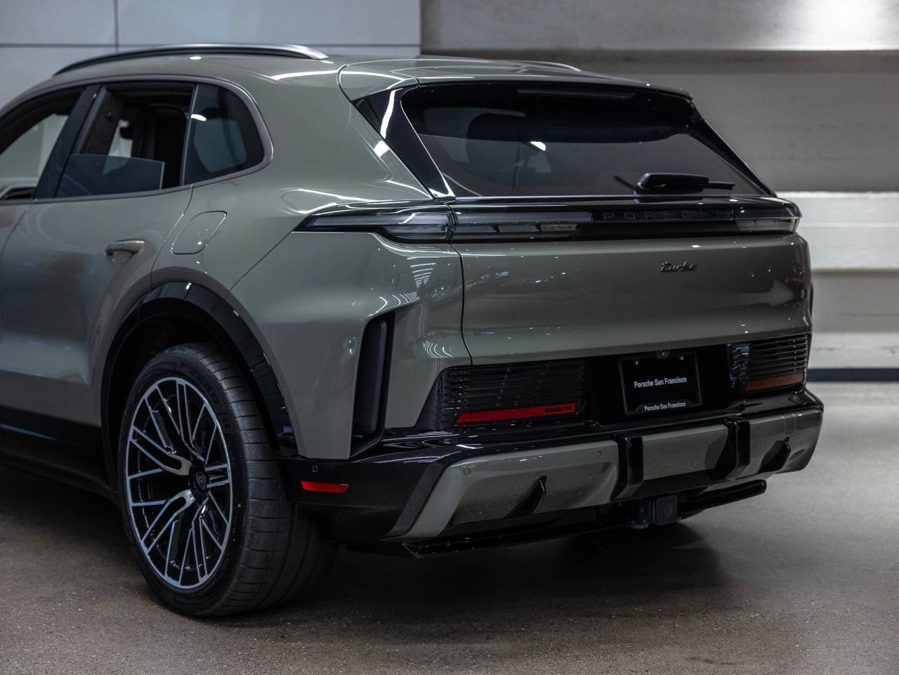 2026 Porsche Cayenne Cayenne Turbo Electric