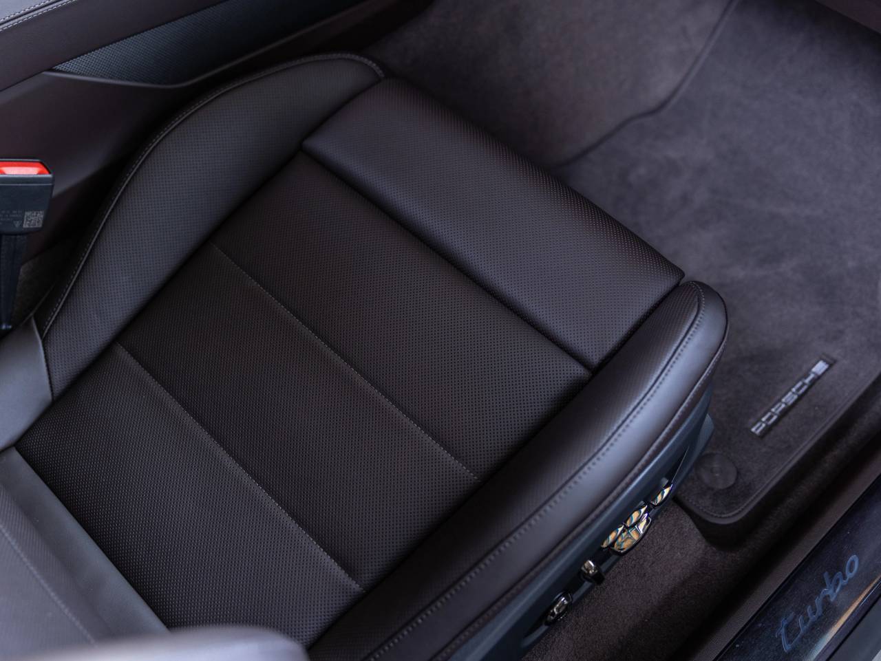 2026 Porsche Cayenne Cayenne Turbo Electric