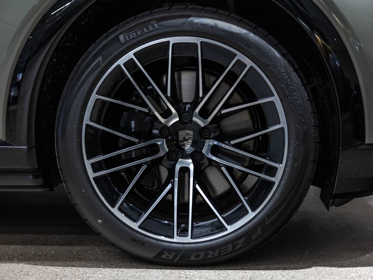 2026 Porsche Cayenne Cayenne Turbo Electric