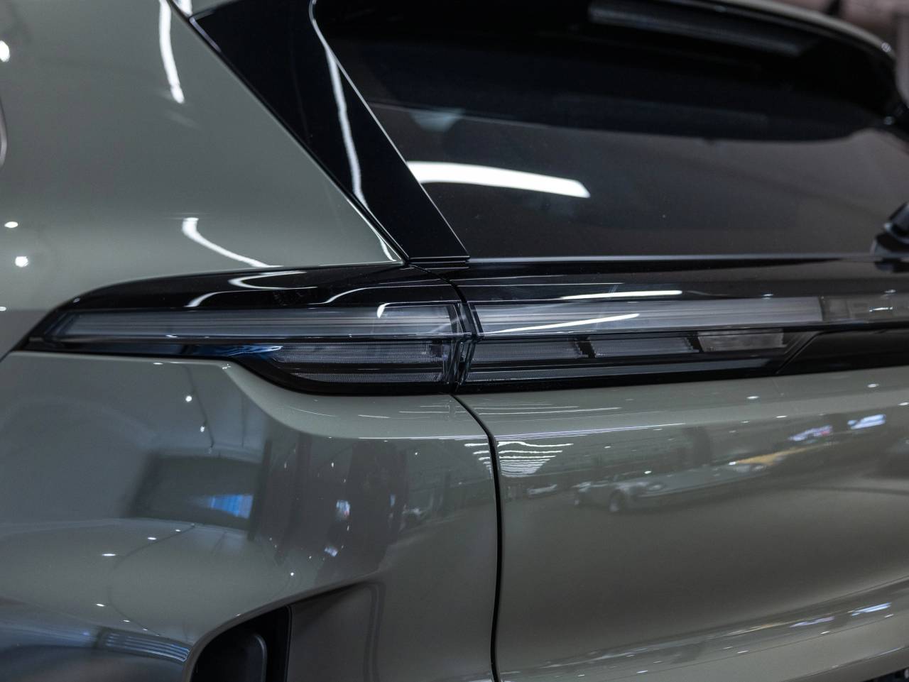 2026 Porsche Cayenne Cayenne Turbo Electric