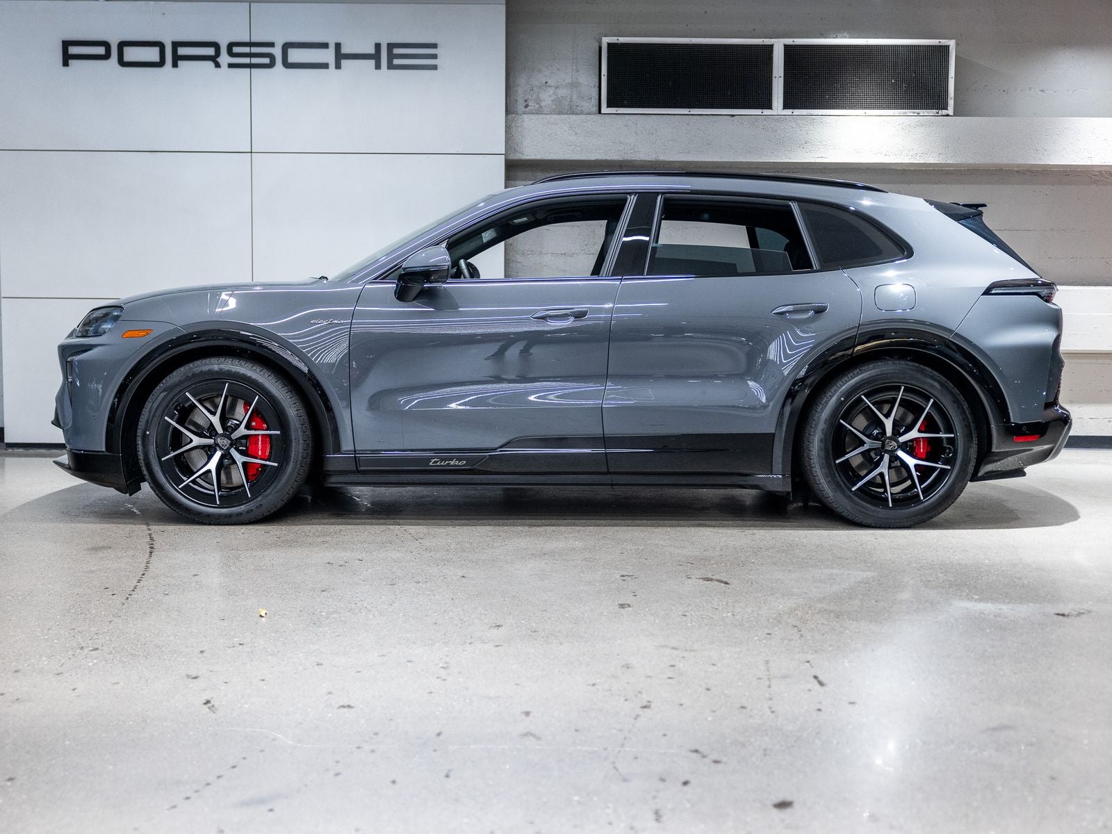 2026 Porsche Cayenne Cayenne Turbo Electric