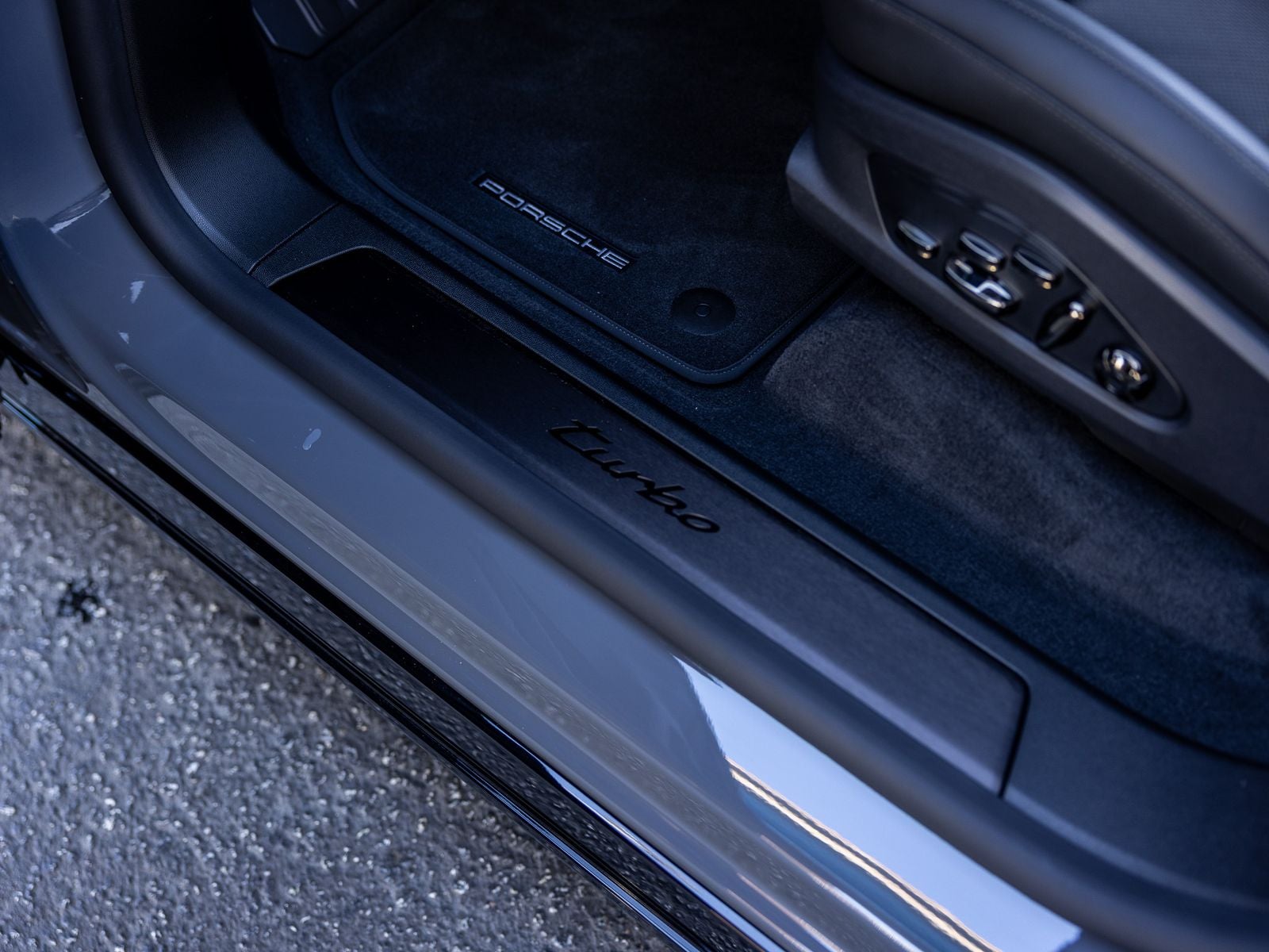 2026 Porsche Cayenne Cayenne Turbo Electric