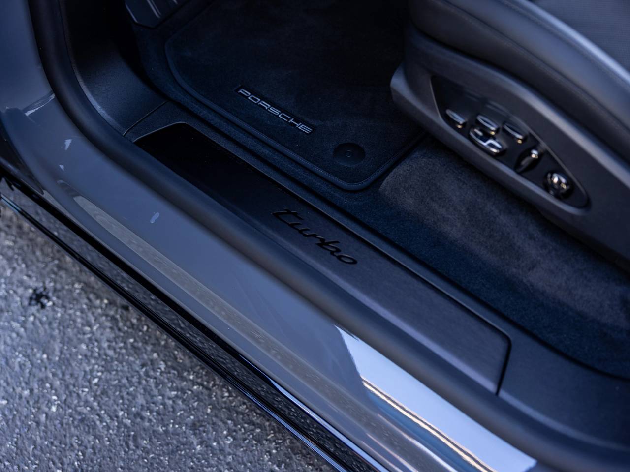 2026 Porsche Cayenne Cayenne Turbo Electric