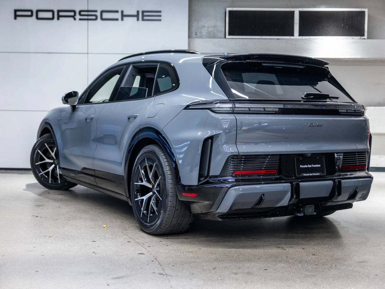 2026 Porsche Cayenne Cayenne Turbo Electric