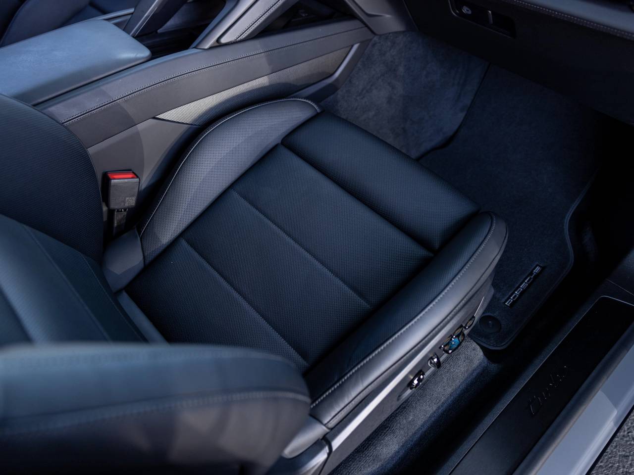 2026 Porsche Cayenne Cayenne Turbo Electric