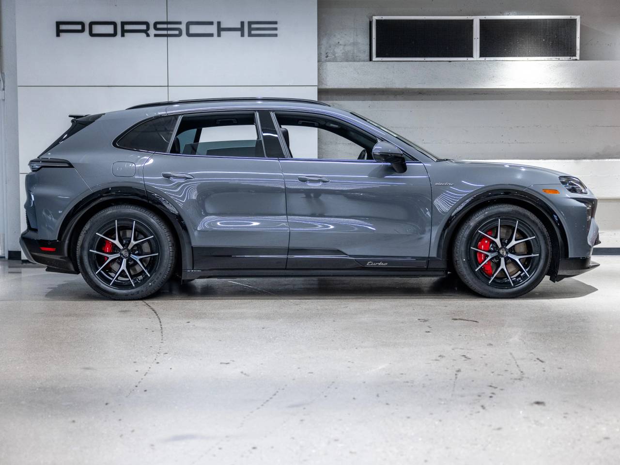 2026 Porsche Cayenne Cayenne Turbo Electric