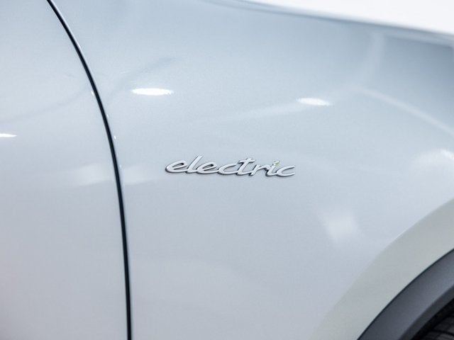 2025 Porsche Macan Macan Electric