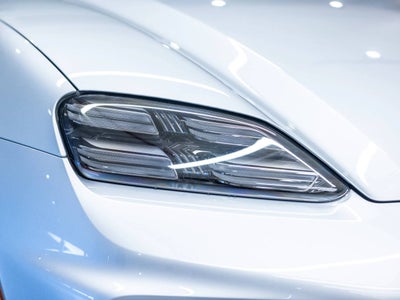 2025 Porsche Macan Macan Electric