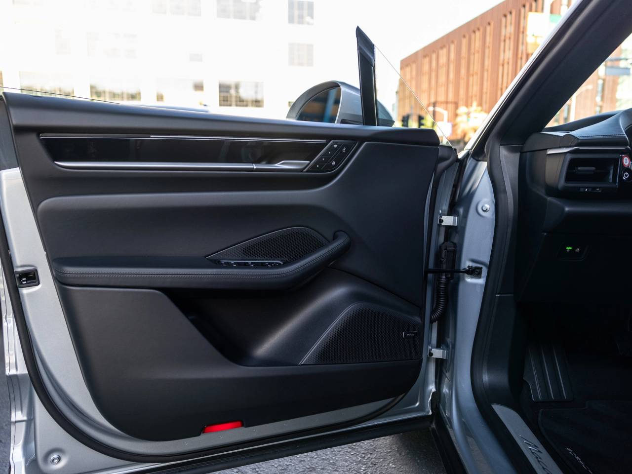 2025 Porsche Macan Macan Electric