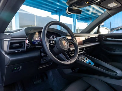 2025 Porsche Macan Macan Electric