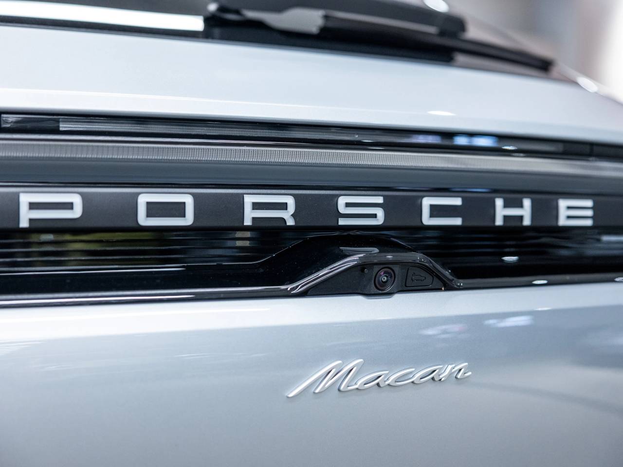 2025 Porsche Macan Macan Electric