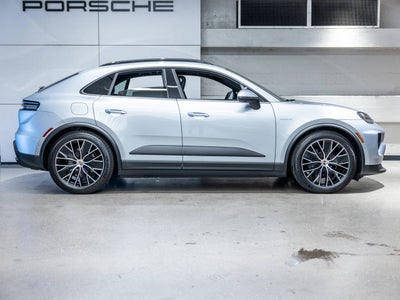 2025 Porsche Macan Macan Electric