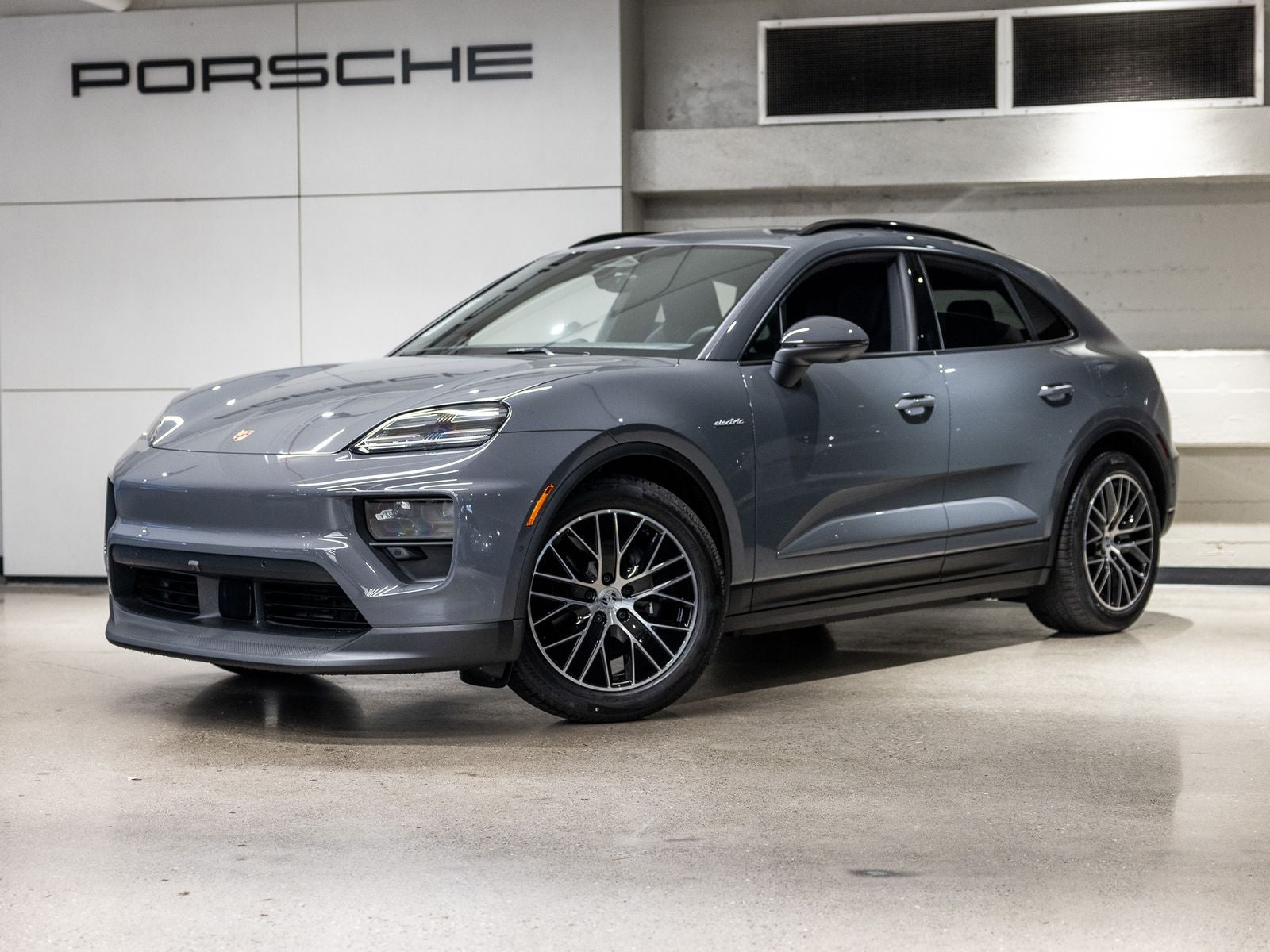 2025 Porsche Macan Electric