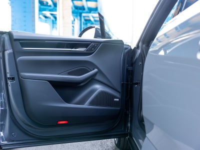 2025 Porsche Macan Electric