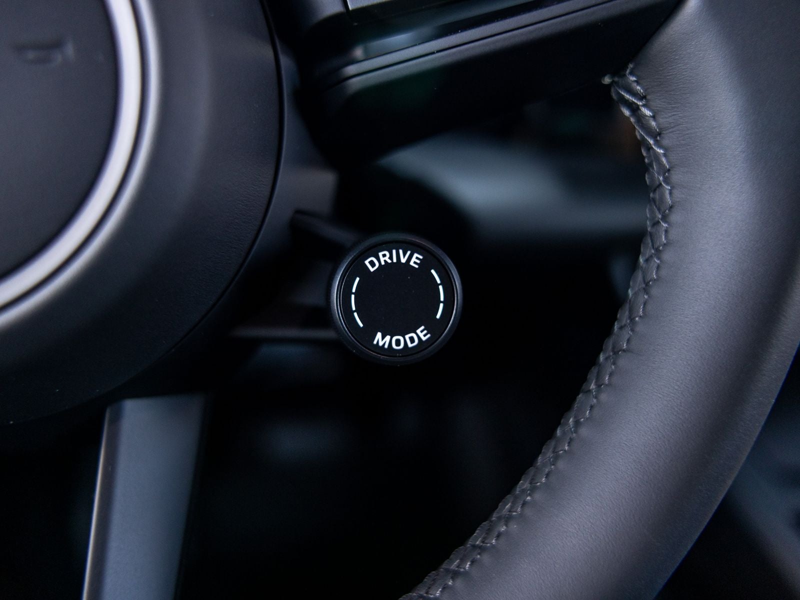 2025 Porsche Macan Electric