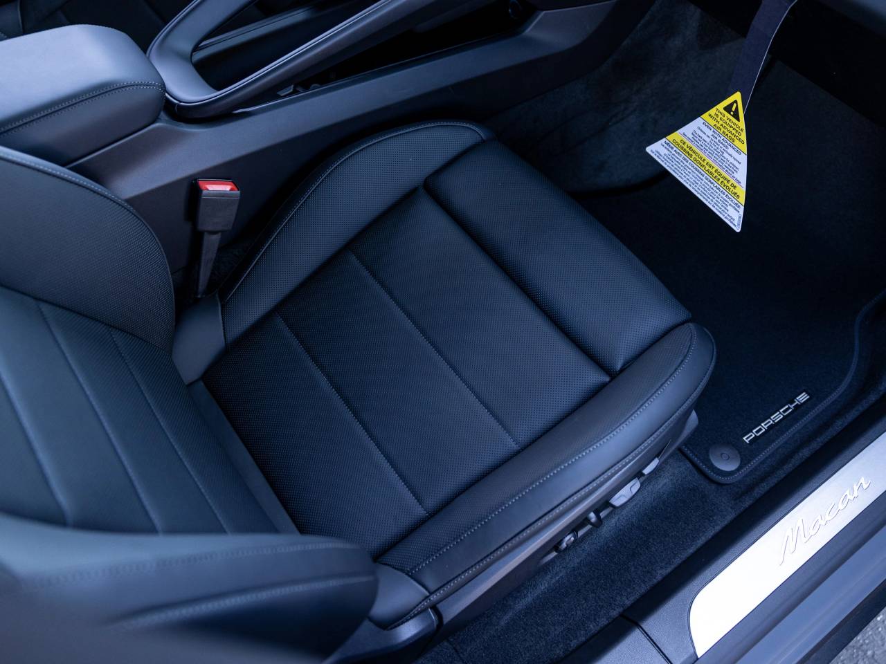 2025 Porsche Macan Electric