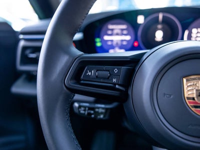 2025 Porsche Macan Electric