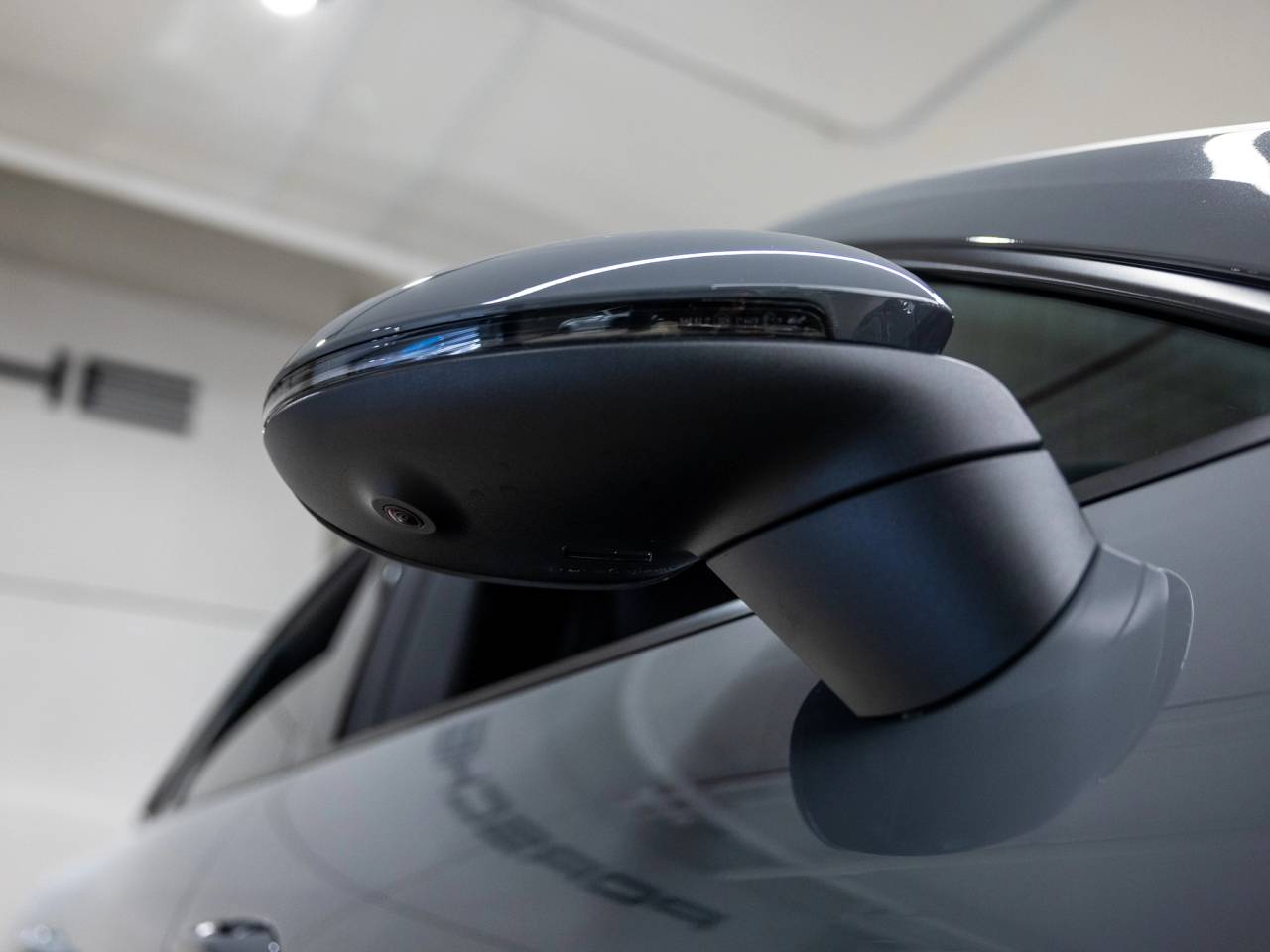 2025 Porsche Macan Electric