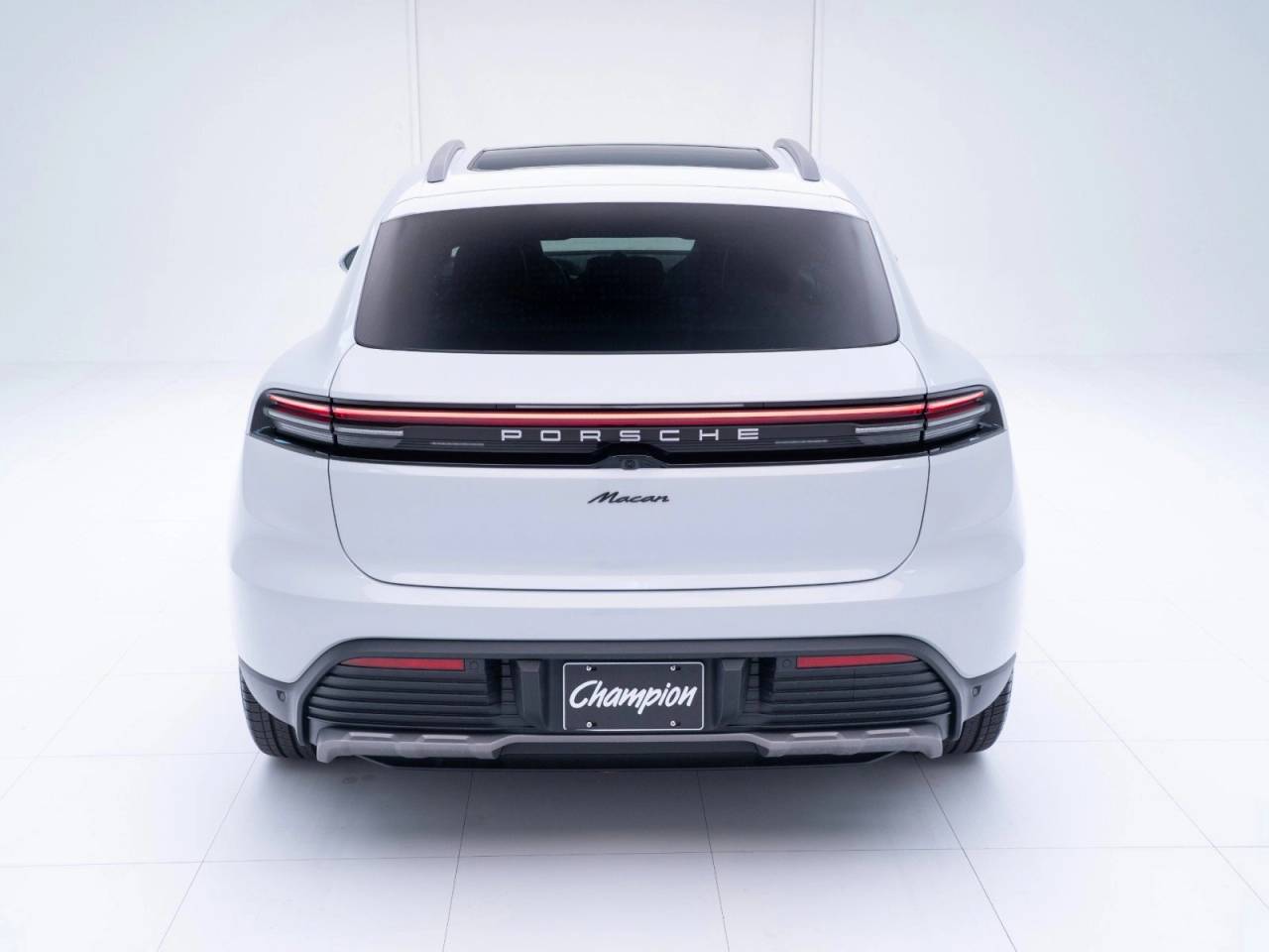 2025 Porsche Macan Macan Electric