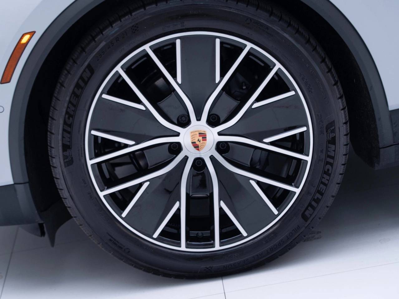 2025 Porsche Macan Macan Electric