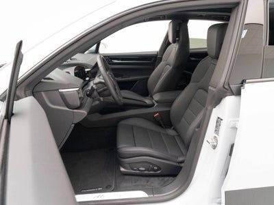 2025 Porsche Macan Macan Electric