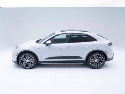 2025 Porsche Macan Macan Electric