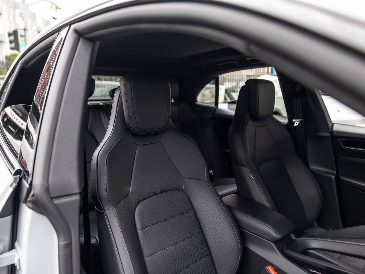 2025 Porsche Macan Macan Electric