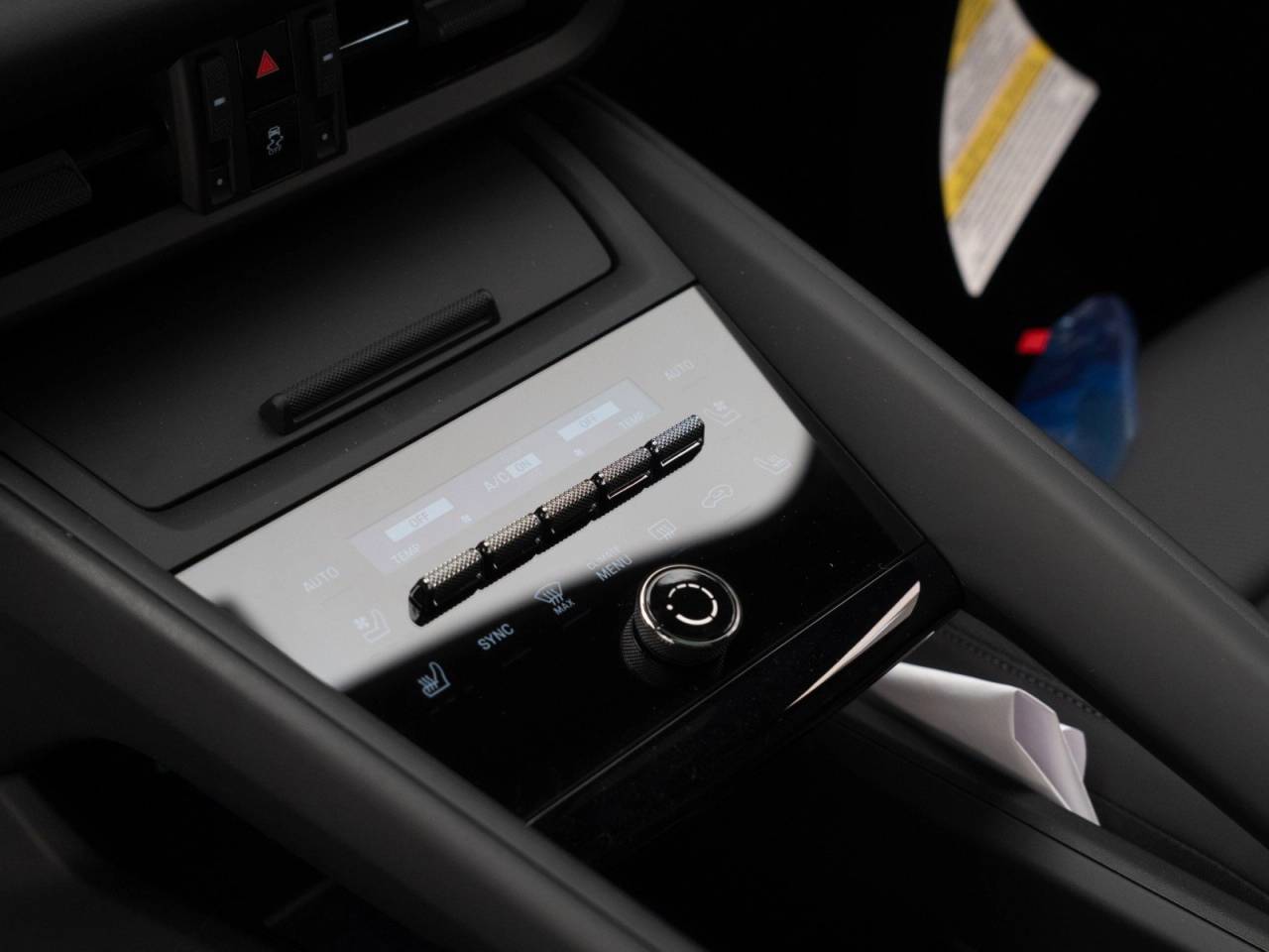 2025 Porsche Macan Macan Electric