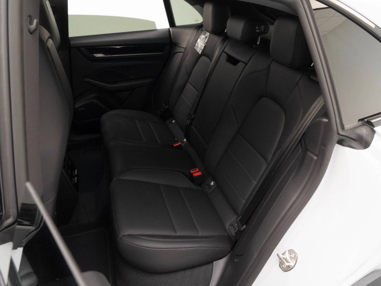 2025 Porsche Macan Macan Electric