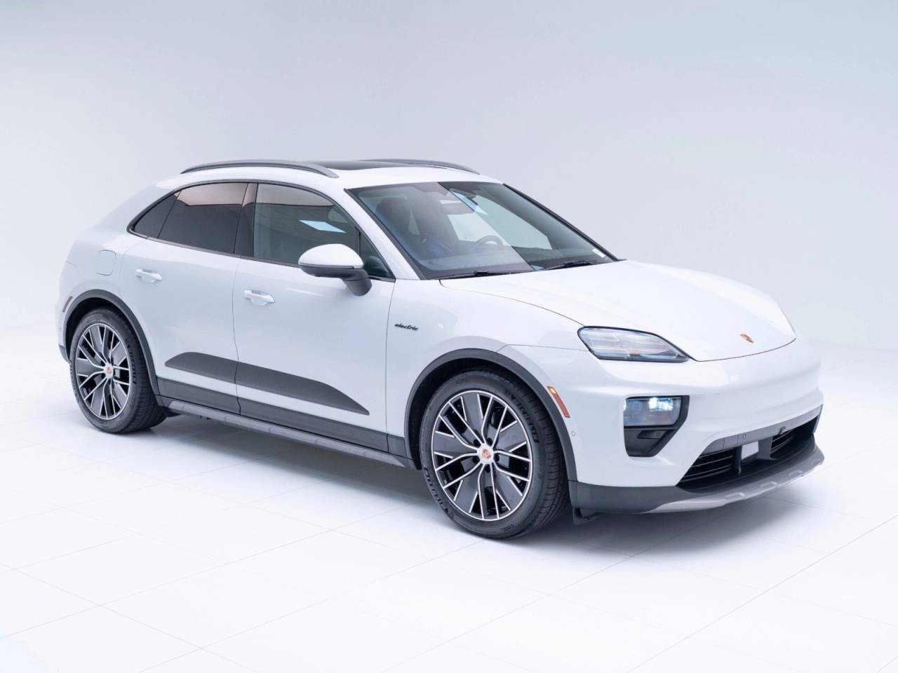 2025 Porsche Macan Macan Electric