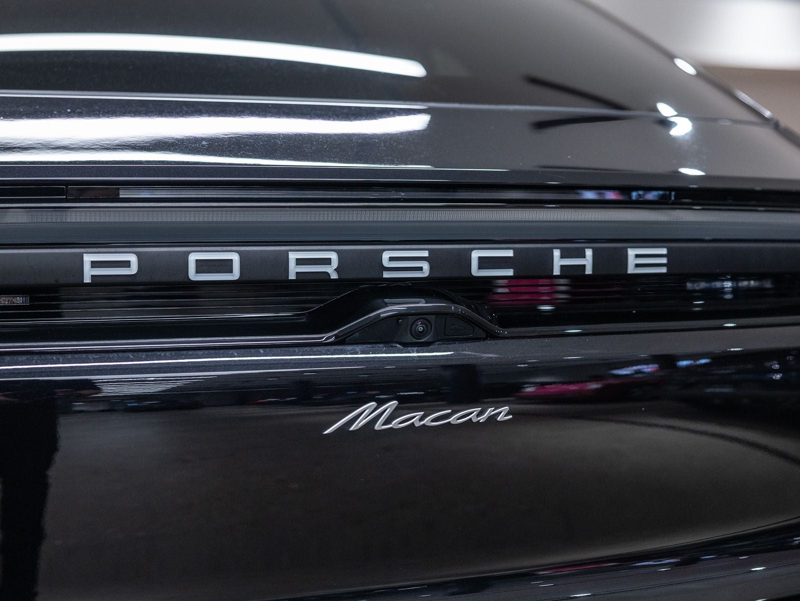 2025 Porsche Macan Macan Electric