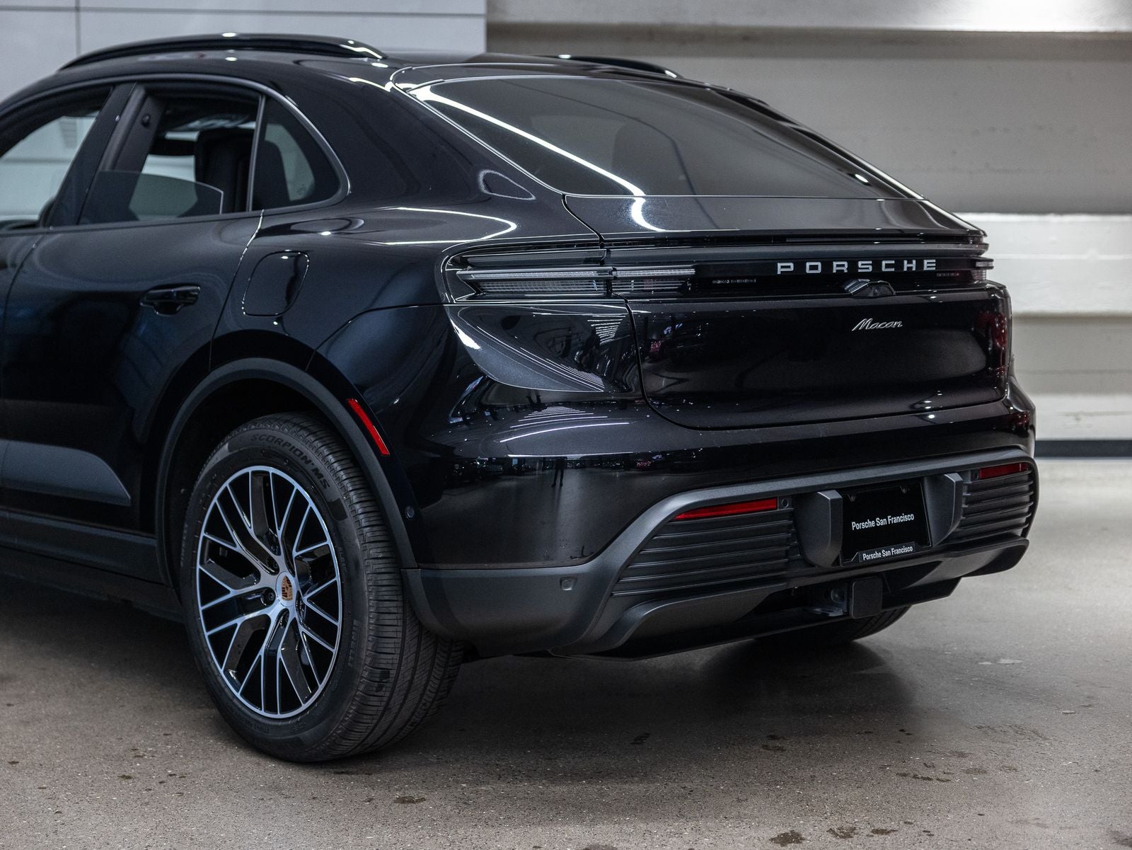 2025 Porsche Macan Macan Electric