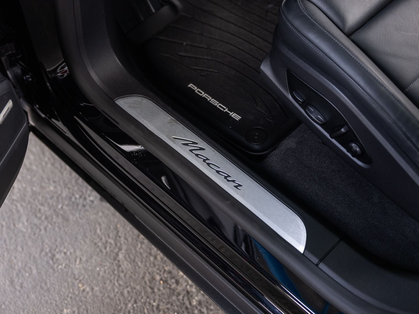 2025 Porsche Macan Macan Electric