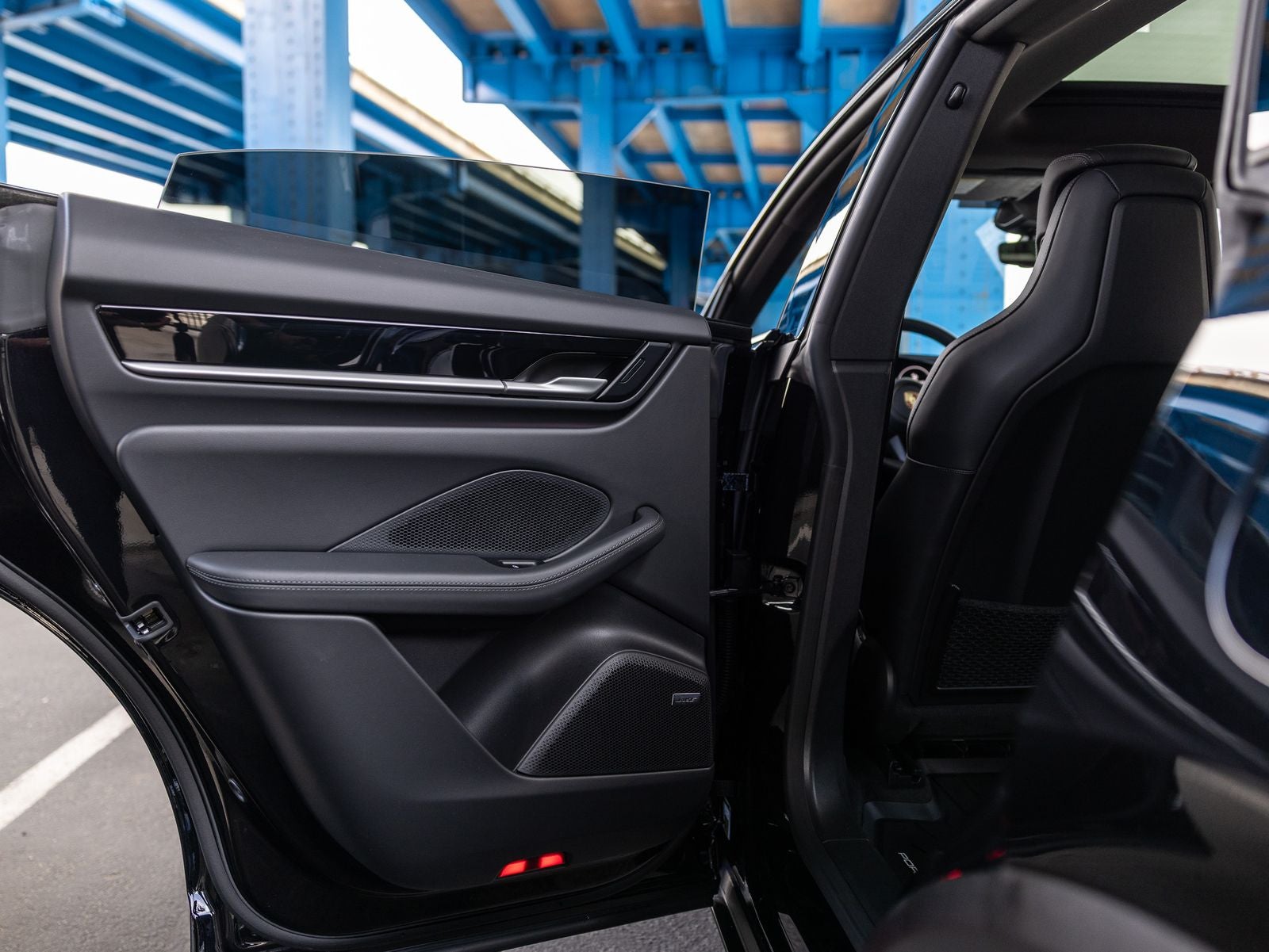 2025 Porsche Macan Macan Electric