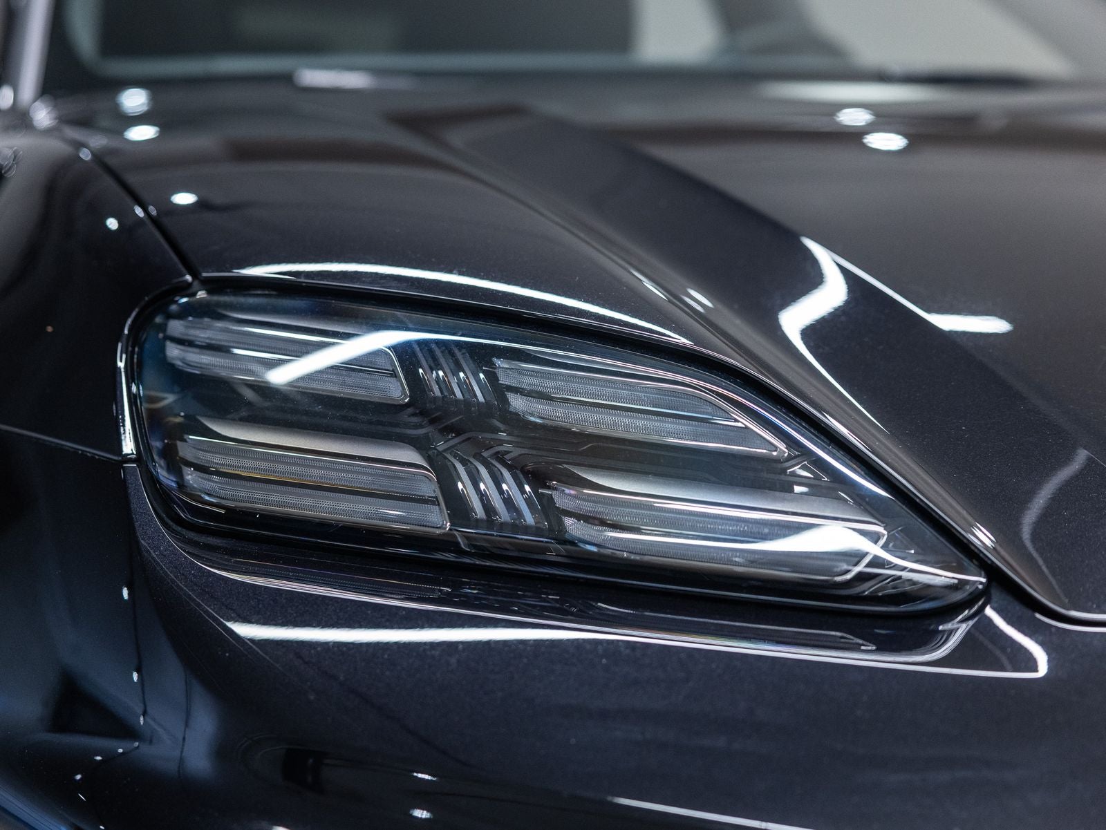 2025 Porsche Macan Macan Electric