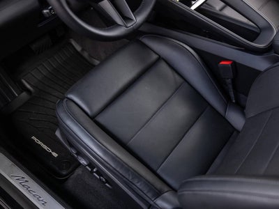 2025 Porsche Macan Macan Electric
