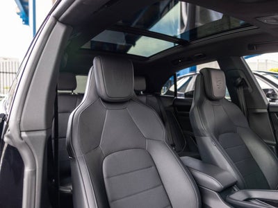 2025 Porsche Macan Macan Electric