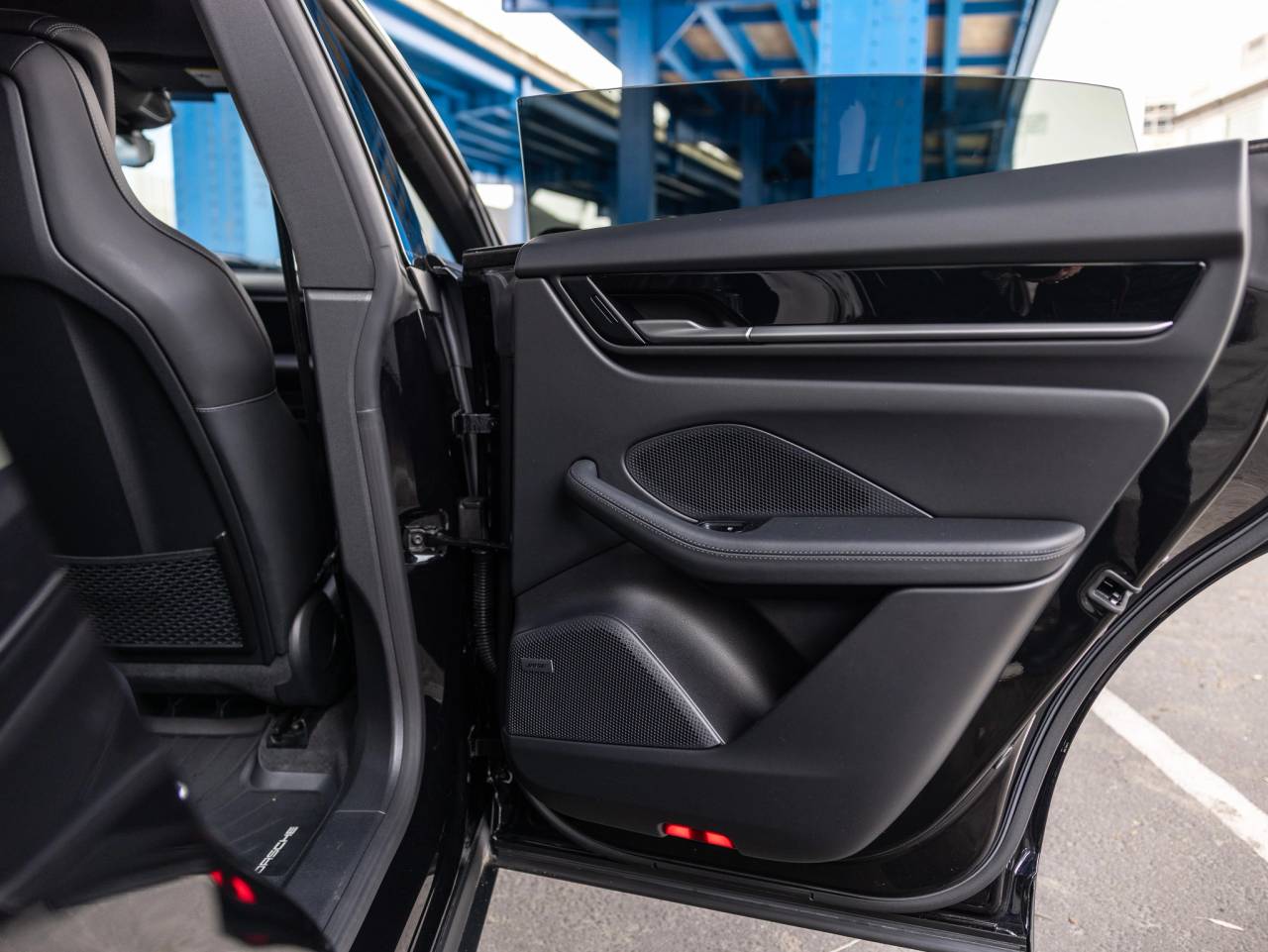 2025 Porsche Macan Macan Electric