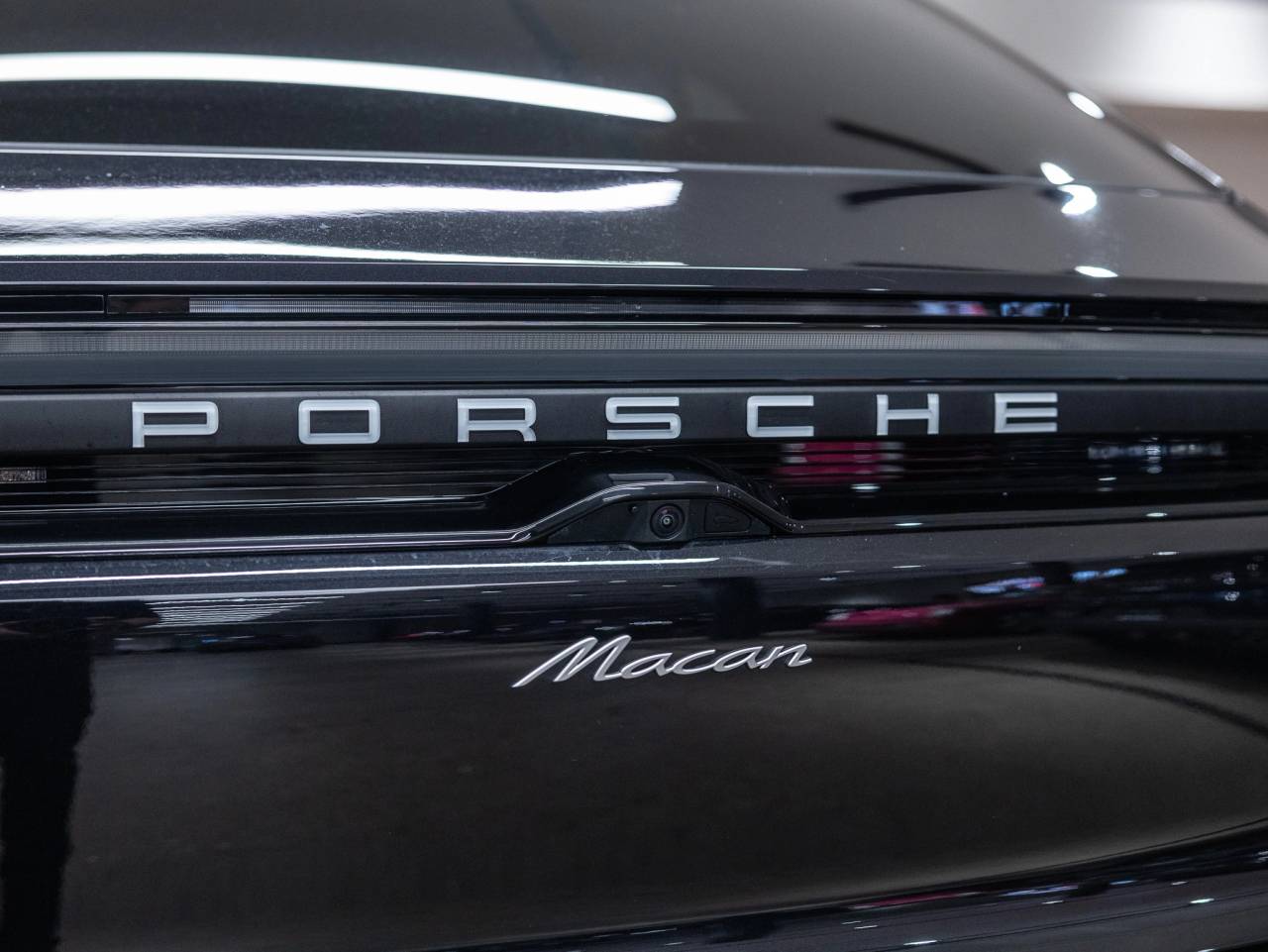 2025 Porsche Macan Macan Electric