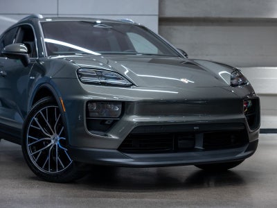 2026 Porsche Macan Macan Electric