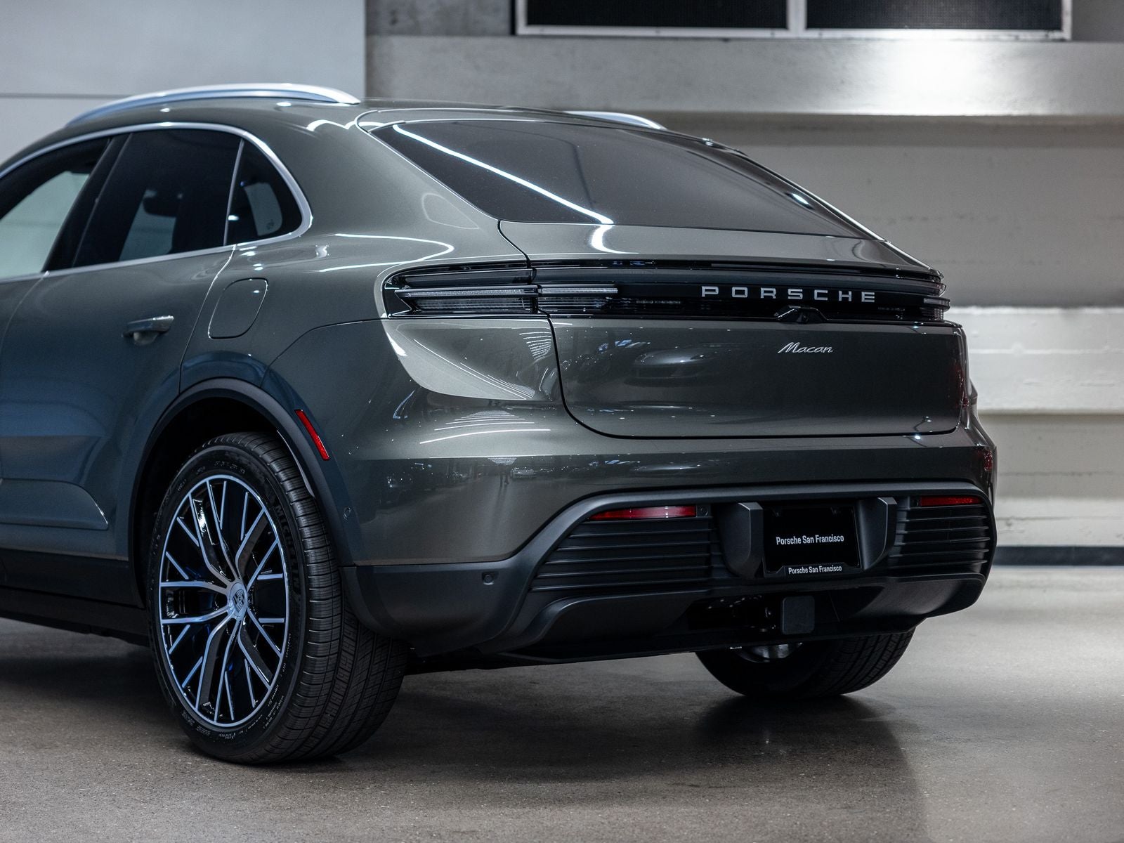 2026 Porsche Macan Macan Electric