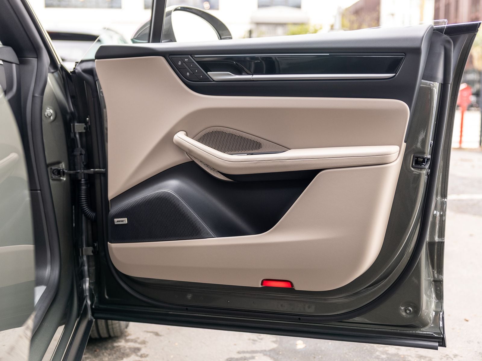 2026 Porsche Macan Macan Electric