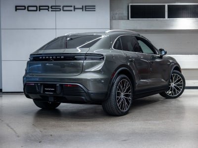 2026 Porsche Macan Macan Electric
