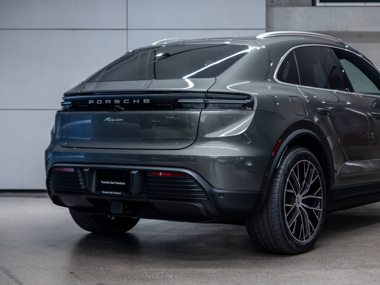 2026 Porsche Macan Macan Electric