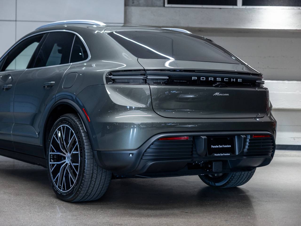 2026 Porsche Macan Macan Electric