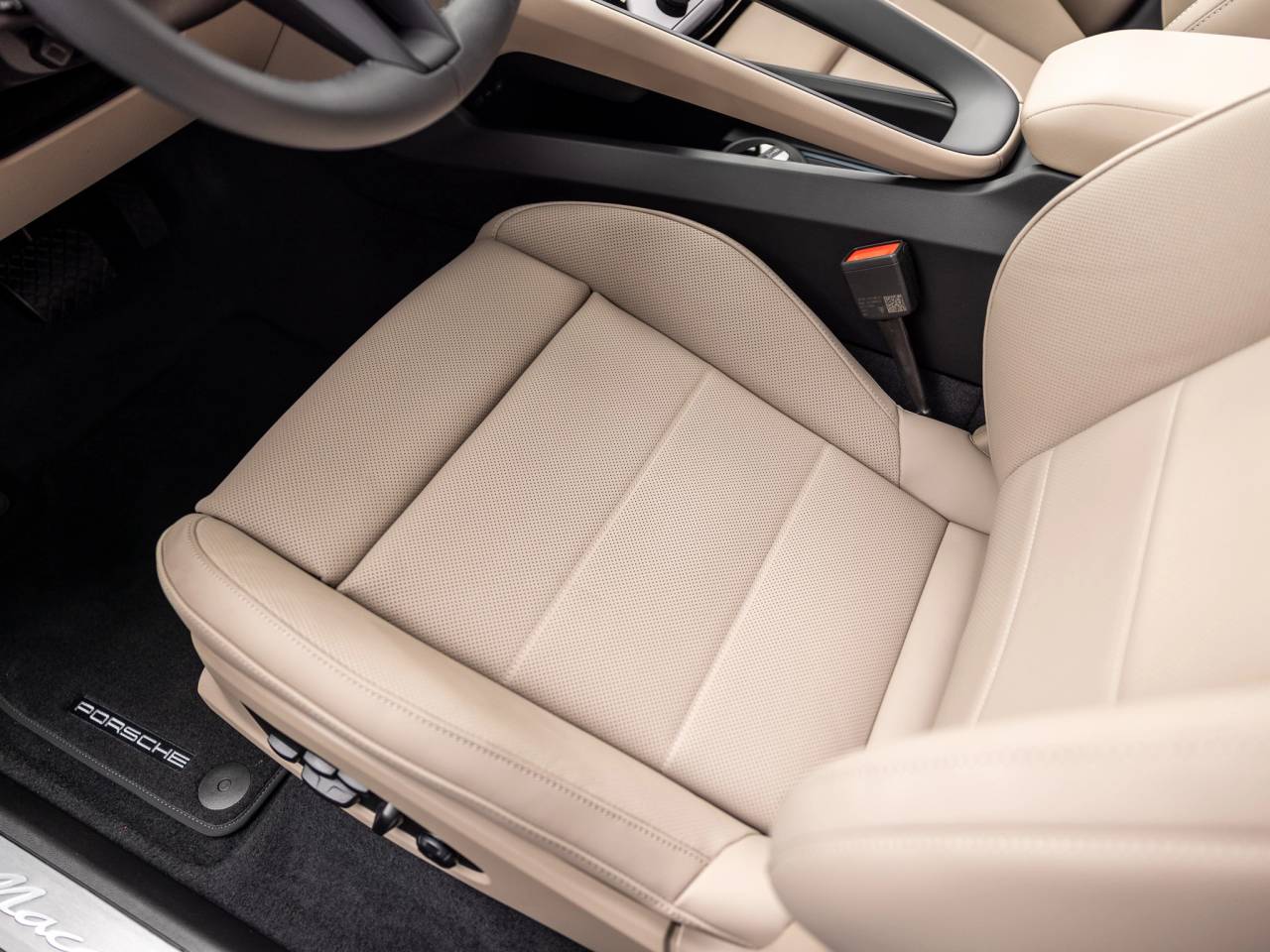 2026 Porsche Macan Macan Electric