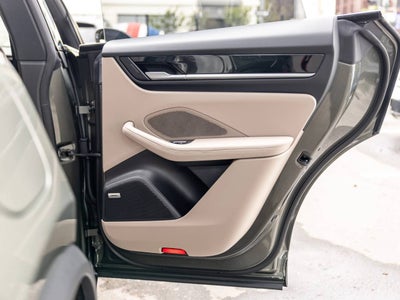 2026 Porsche Macan Macan Electric