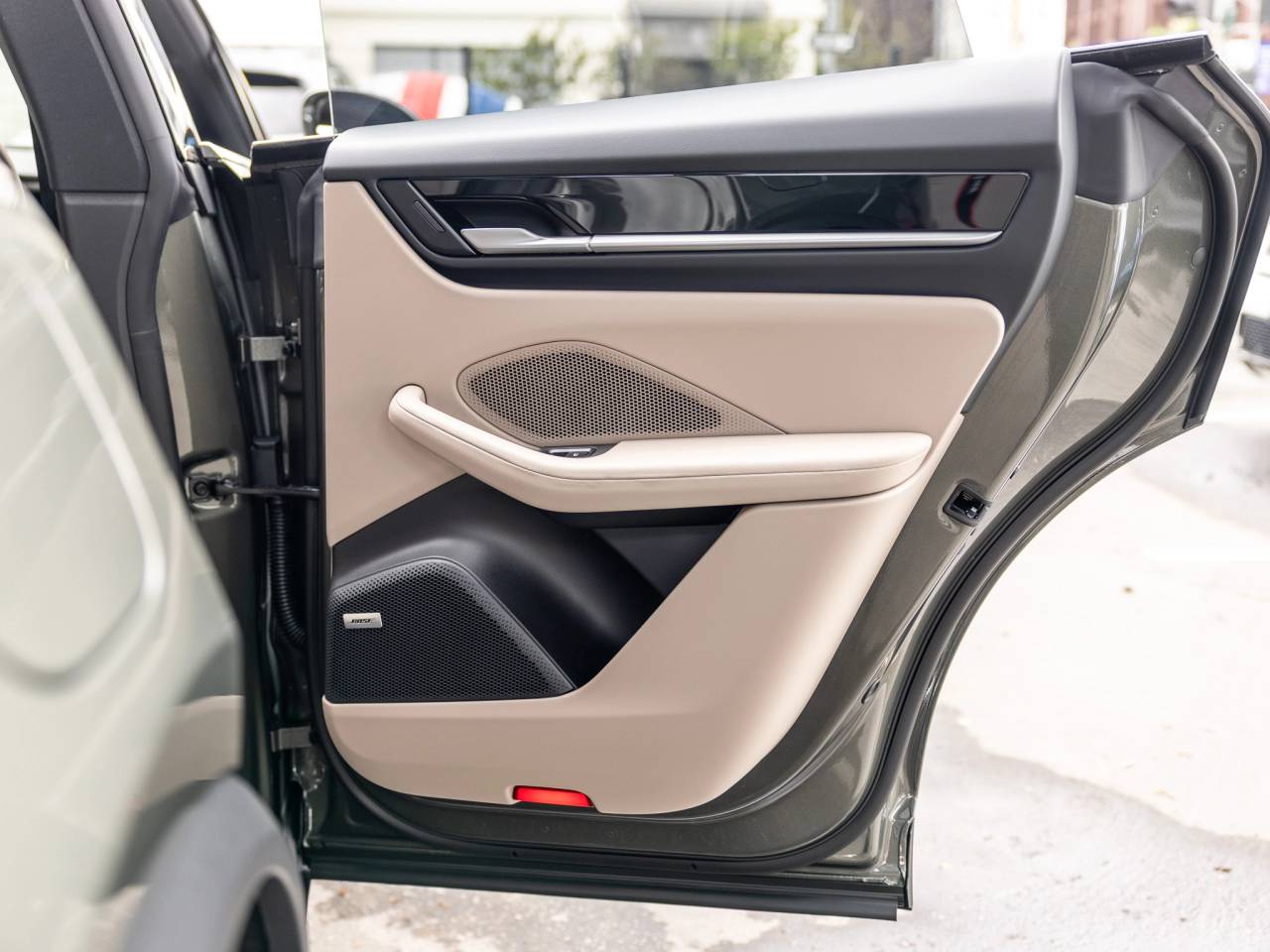 2026 Porsche Macan Macan Electric